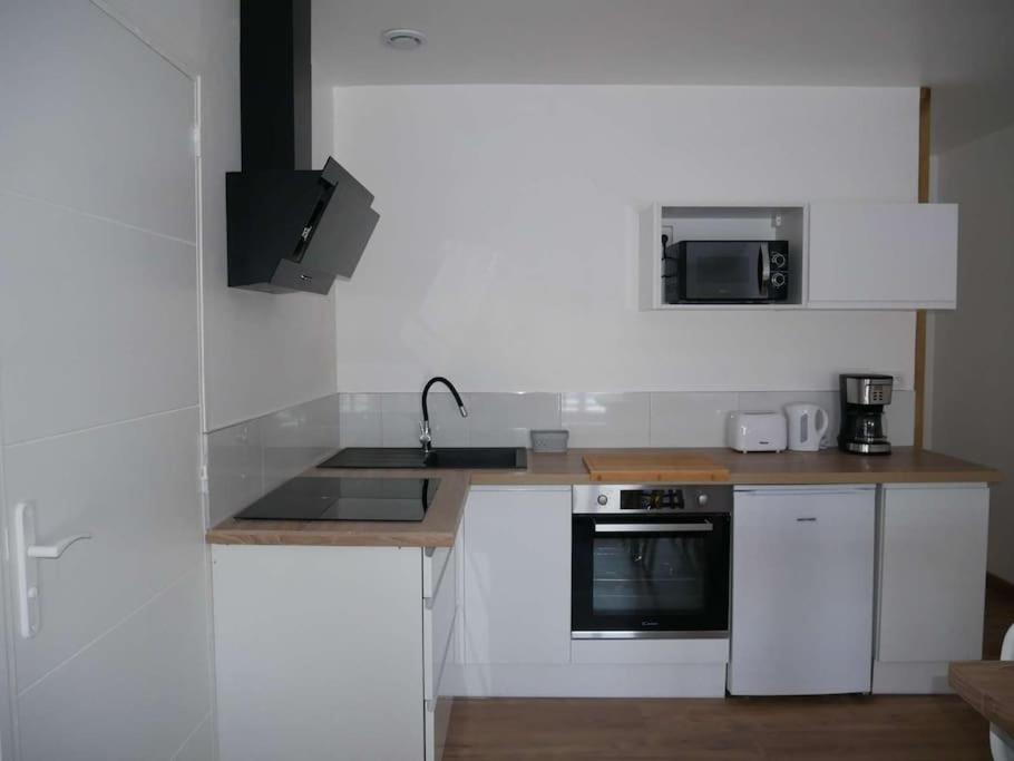 T2, Au Calme. Appartement *