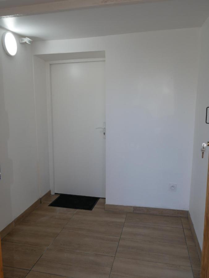 T2, Au Calme. Appartement